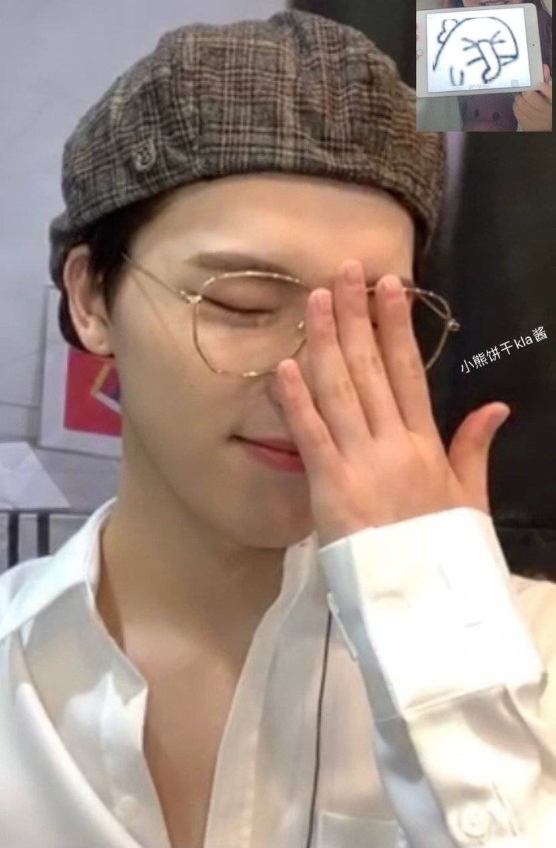 luxuryhoshi's tweet photo. NO ONE TOUCH ME I'M SOFT @pledis_17 https://t.co/D2wFVFuefT
