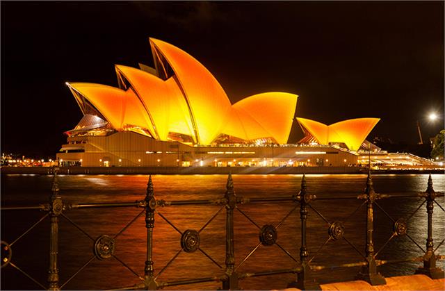 punjabkesari's tweet photo. ‘सिडनी में धूमधाम से मनाया दीवाली का त्यौहार’
https://t.co/XzaiyQzXQX
#Sydney #Australia #OperaHouse #PrimeMinisterofAustraliaScottMorrison #Diwali #Corona #Festivalofdiwali #covid19 #deepawa https://t.co/of3ZaQRJVp