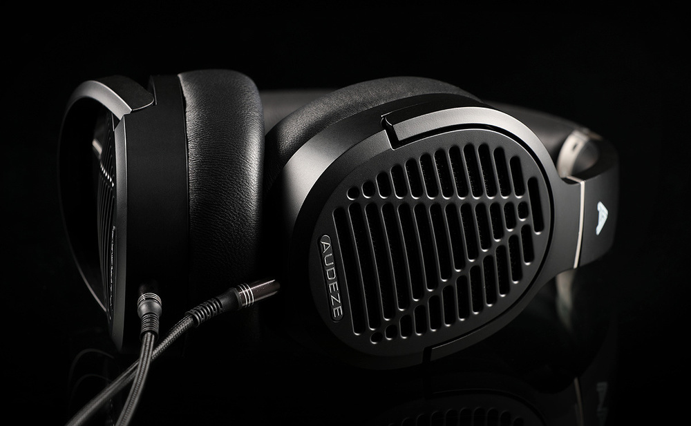 soundonsoundmag's tweet photo. The first affordable headphones from @Audeze are the LCD-1's and make the company's impressive planar magnetic technology more accessible than ever.
https://t.co/1oYuDziOvm
#dailysospost #headphones #audeze #mixing #mixengineer #LCD1 #LCDseries #music #musicproduction https://t.co/boeyPMVWxU