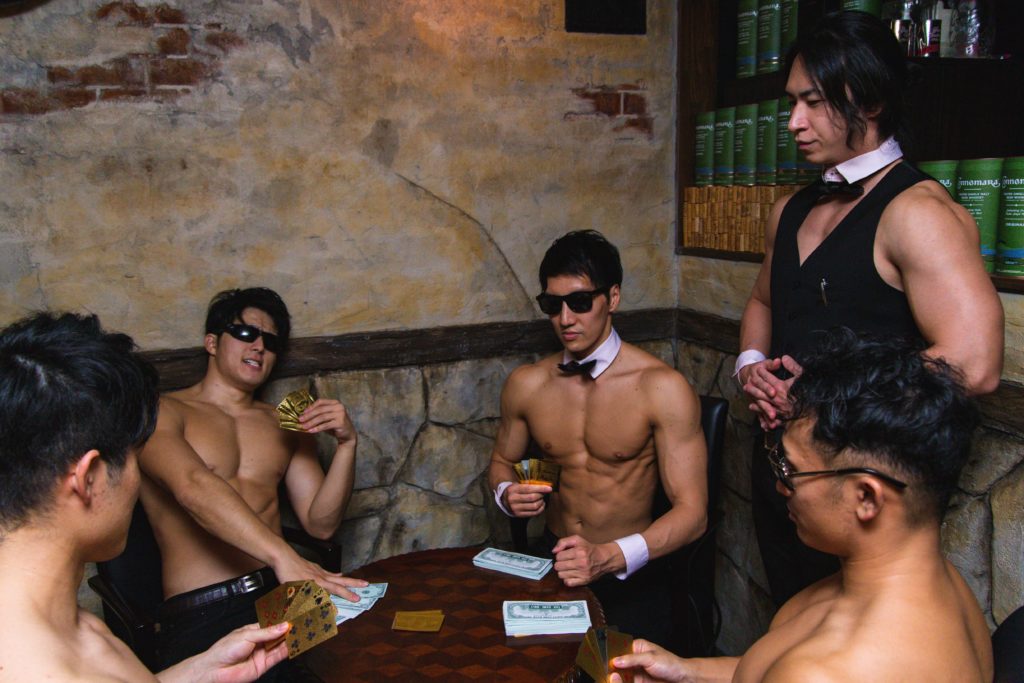 Akihito 筋肉紳士集団allout Twitterren プロテインを懸けてポーカーをするマッチョ T Co Pzljbvoefp Photo By Kondo Orange マッチョフリー素材 マッスルプラス