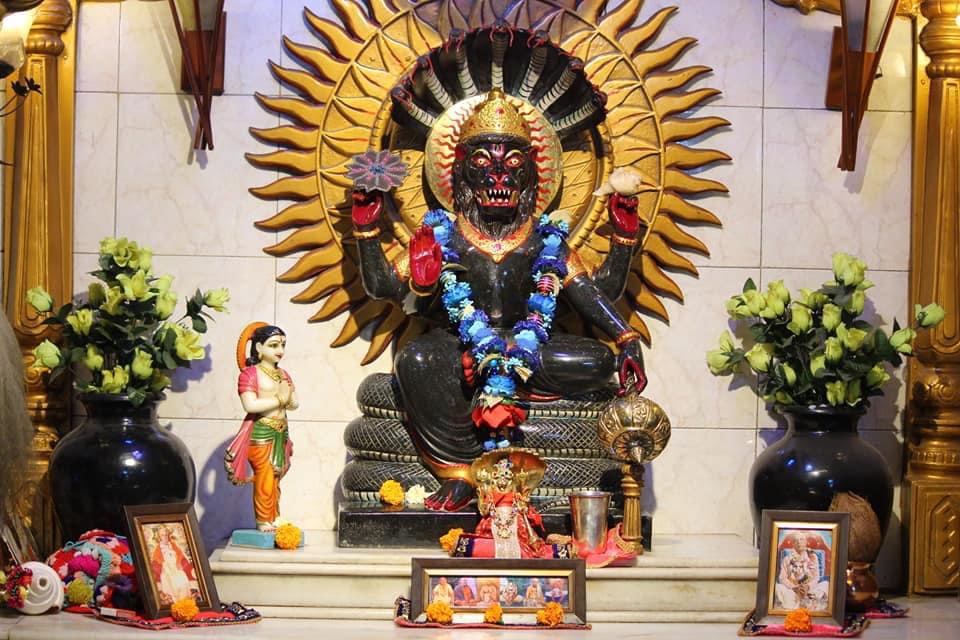 Damodar69884822's tweet photo. Todays Blissfull Darshan of #shrishriradhavrindavanchandra 
@Ulhasnagar Centre
@AnandVrindavan Dham

For details contact on-
+91-7066727666
+91-9284826810
#krishnaconsciousness #keshav #radharani #JaiJaganath #GaurNitai #JaiNarsinghdev #shrimadhusudanbapuji #damodardas #happiness https://t.co/Y41aLSxQCA