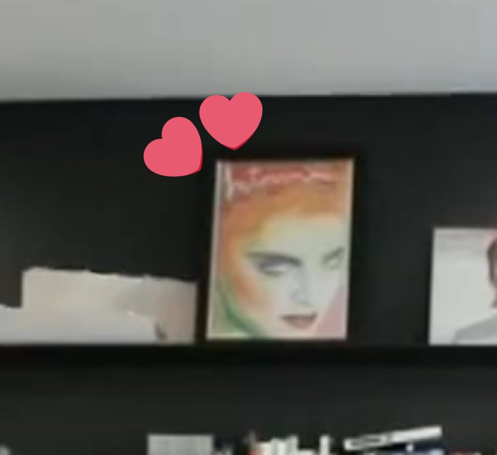 And it also has several paintings scattered around the house, two to be exact But the important thing is not only Madonna unconditionally supporting gays  was the answer he said in this interview 1985  #kaisoo  #jongin  #lgbt  #kai  