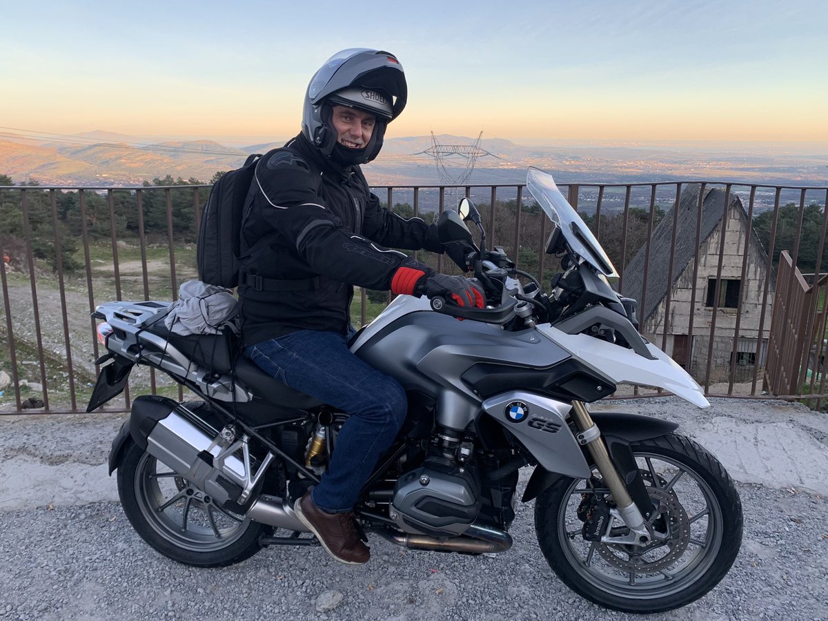 FuenteolidMoto_'s tweet photo. Por petición de un cliente @abixx34 realizamos la entrega de su nueva adquisición #bmwGS @bmwmotorradesp @BMWGroupEspana en el #AltodelLeon Enhorabuena Rubén!!! Gracias por la confianza depositada en #Motolid #BMWmotorrad #MakeLefeARide https://t.co/lpnTNbfBlJ