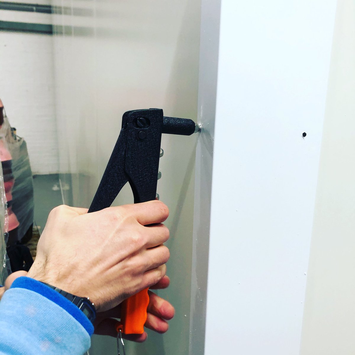 vauxbrewery's tweet photo. “Gonna see the rivet man
Gonna tell him all I can
About the plan
For cold beer”
#coldstore #hopsfadefast #storecolddrinkfresh #vaux #brewery https://t.co/ncFVl75TJW