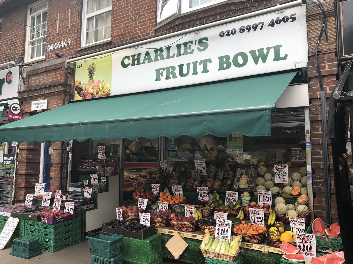 JJM_Ealing's tweet photo. #Pitshanger #GBHighSt residents PLEASE continue to support #PitshangerLane traders during #LockDown2
The essential traders are able to offer goods & services during November & plan your Christmas shopping for December when the "non-essentials" are due to be open again #shoplocal https://t.co/jd15gouePr