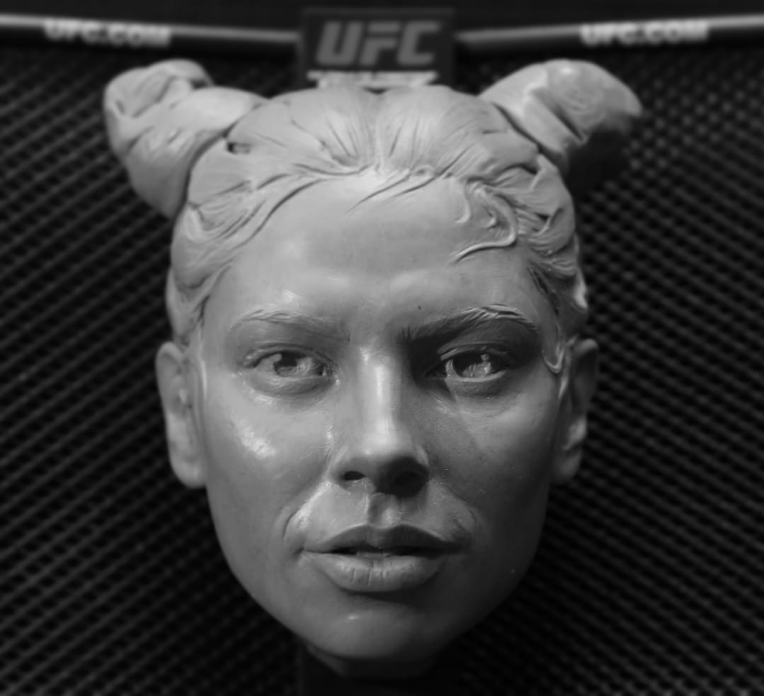 Jbseckler's tweet photo. Today, @ufc255 @Ariane_lipski , sculpture 🗿
#sculpture #arianelipski #UFC255 #ItsTime #fightnight #art #flyweight #ufcfightnight #danawhite #UFC #LasVegas https://t.co/4y2ynDu15y