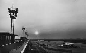 merlinpapin3's tweet photo. Part 2

- La Jetée avec #JeanNégroni #DavosHanich #HelèneChatelain #JacquesLedoux #LigiaBranice

- L'Armée des 12 Singes avec #BruceWillis #BradPitt #MadeleineStowe #ChristopherPlummer #DavidMorse #JonSeda #ChristopherMeloni https://t.co/PKLi5AYb9g