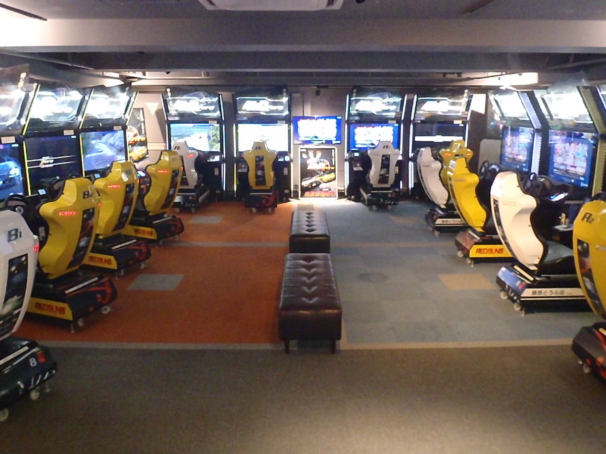 セガ 秋葉原 3号館 در توییتر 頭文字d Arcade Stage Zero 頭文字ｄを 世界最大設置数 16台ご用意しております 6階にて絶賛稼働中 ぜひお立ち寄りください