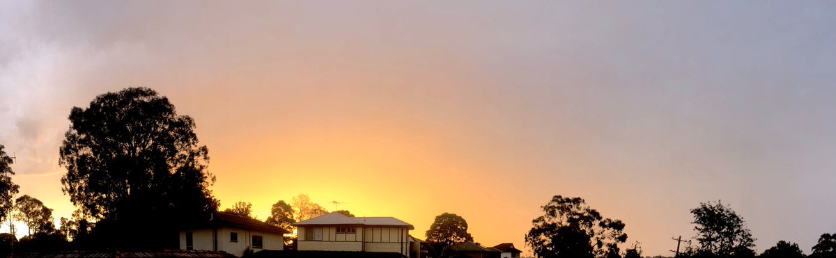Crimsonia2's tweet photo. @BTSdayversaries #SUGAsunset10120 Today suga first vlive after operation ;-;!!! https://t.co/sITzJf09mp