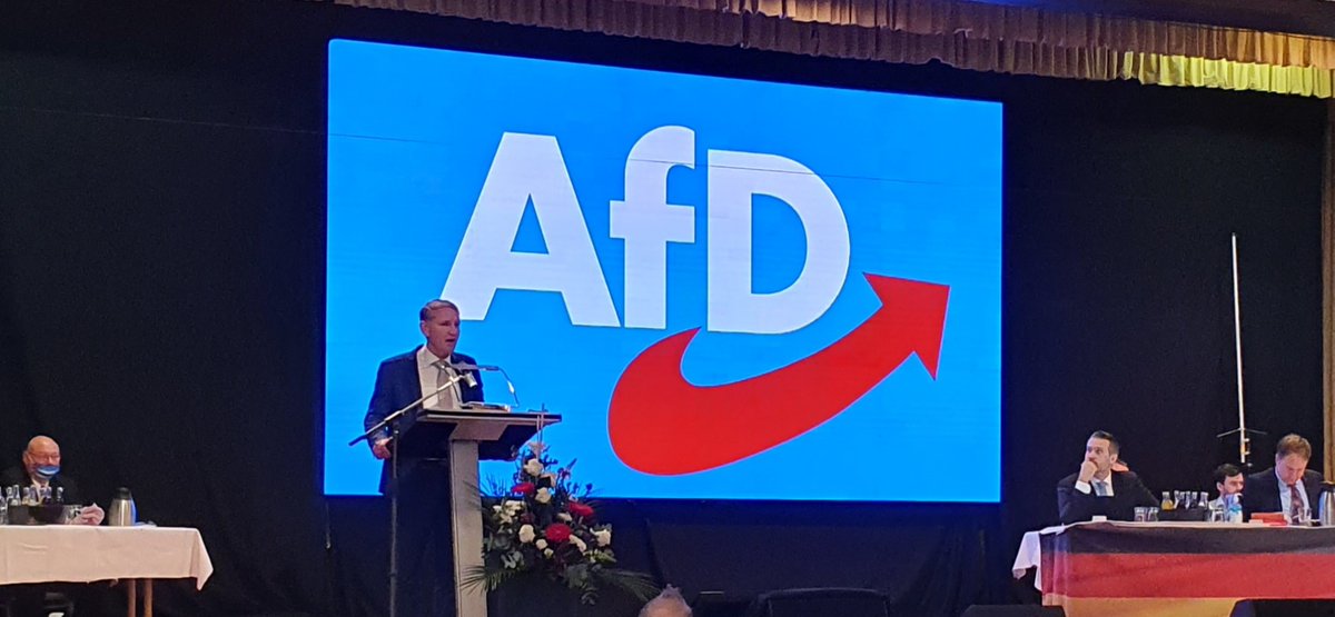 AfD_Thueringen's tweet photo. Wir lassen uns unsere politische Arbeit durch #Corona nicht kaputt machen! @BjoernHoecke #Landesparteitag #AfD https://t.co/DuhsJ8Vdcw