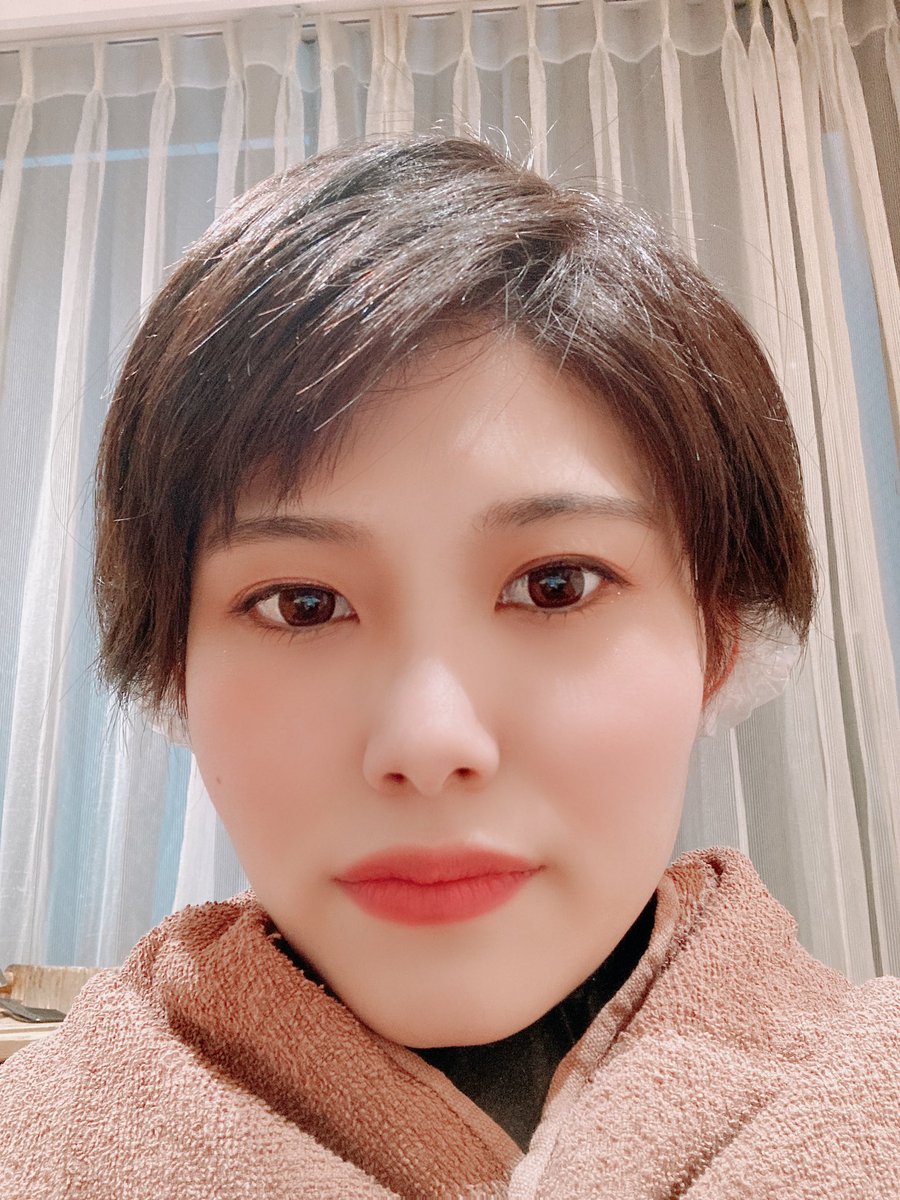 1105San's tweet photo. 髪を染める！
さらば黒！

あとで出来上がりも載せます！ https://t.co/pwy8GHktBy