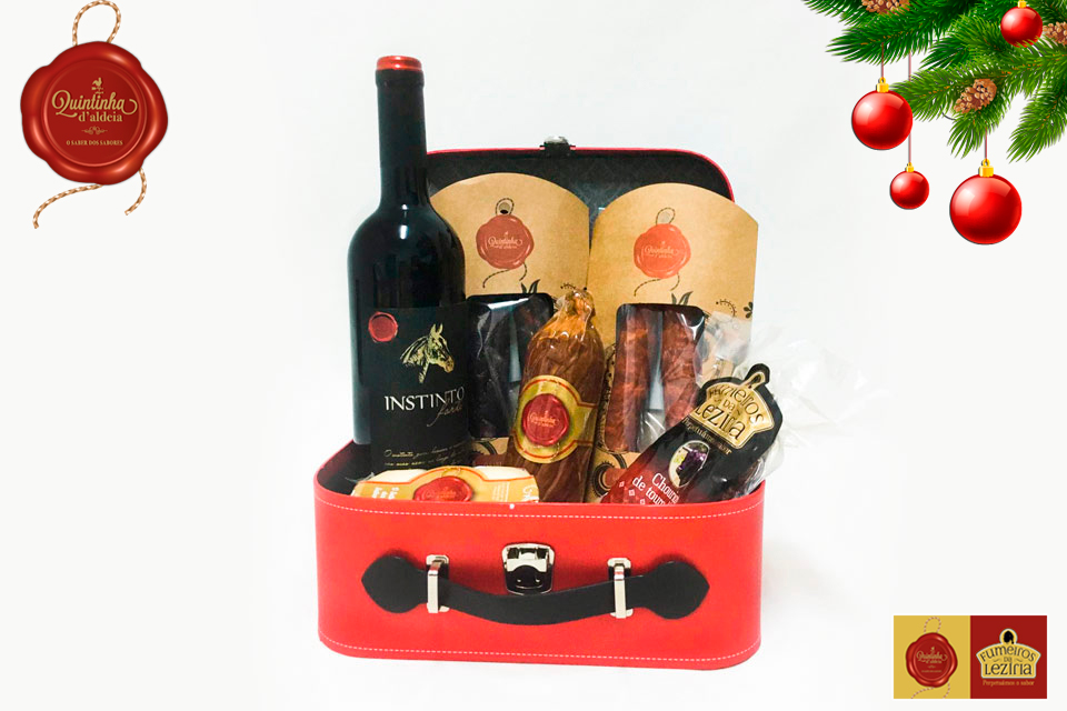 QAldeia's tweet photo. Bom fim de semana com os cabazes de Natal🎄🎄🎄 da Quintinha d’aldeia
☎️Contacte o nosso Depart. Comercial e peça um orçamento Gratuito.
Consulte toda a coleção em https://t.co/lzCCtpbJZo
Enviamos para qualquer ponto do país. https://t.co/hfJZWjF2xK