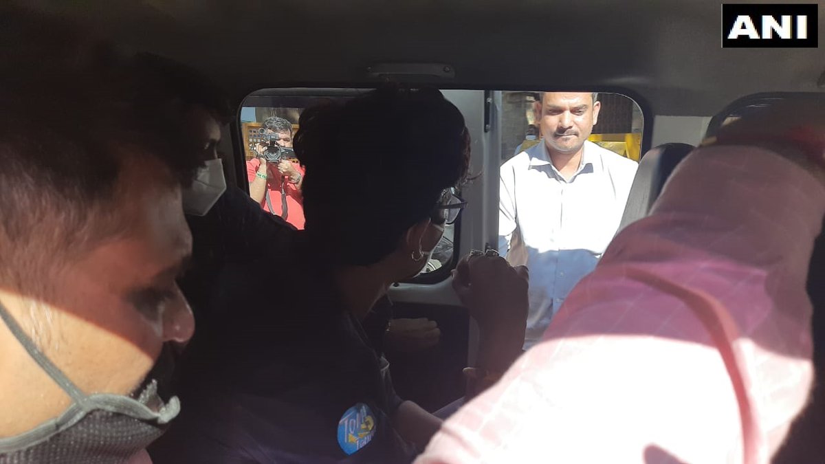 ANI on Twitter: "Maharashtra: Comedian Bharti Singh and her husband Harsh  Limbachiyaa arrive at Narcotics Control Bureau (NCB) office in Mumbai. NCB  conducted raid at their residence, earlier today.… https://t.co/kNGCCtWgur"