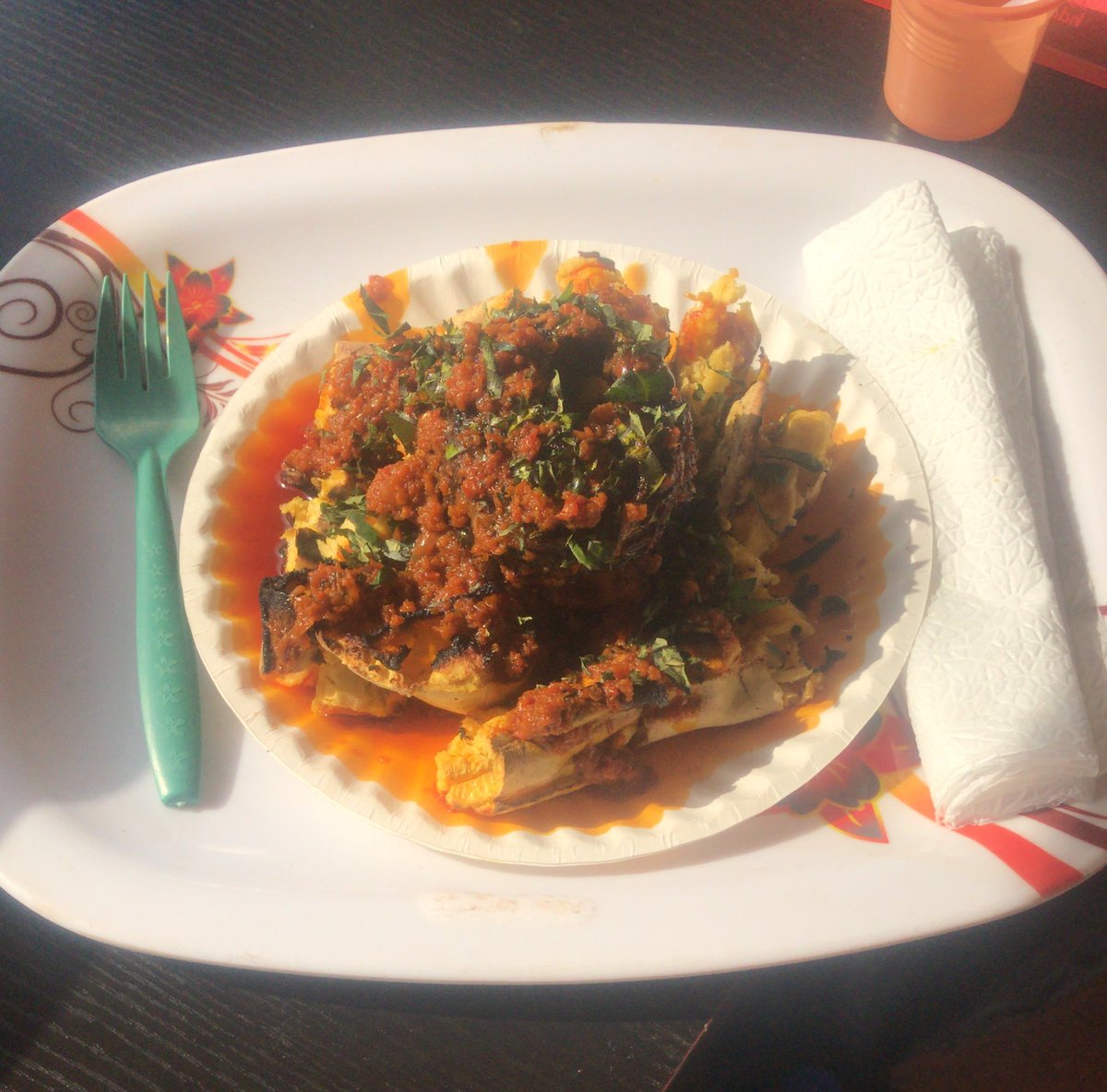 bole_planet's tweet photo. Weekend vibes at Bole planet!!!

We are up and ready to serve you street food in grand style🤤

And in respect to our mmanu nri, the Utazi and Ukpaka option has been added to the menu!!! #boleplanet https://t.co/u8m3FuxmWt