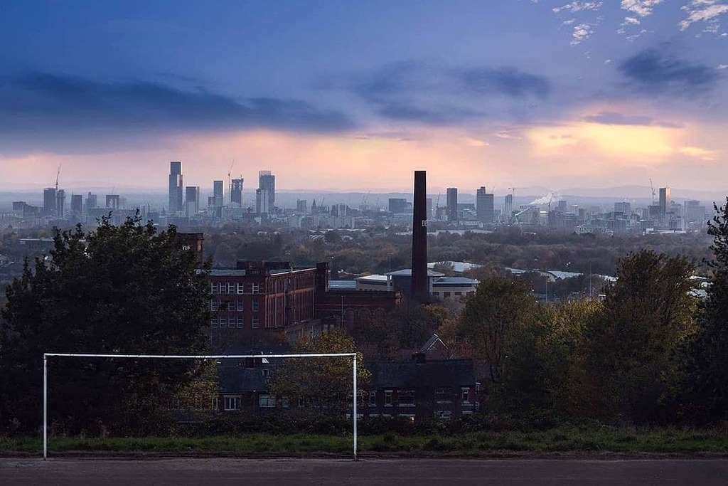 Forget Old Trafford, forget the Etihad.. This is Manchester

#pitchoftheweek #footballlandscapes #wsc #whensaturdaycomes #showmefootball #cityscape #skyline #football #snowdon #snowdonnationalpark 
#Manchester #greatermanchester
#mcruk #manchesteruk #man… instagr.am/p/CH2OvGHn5_f/