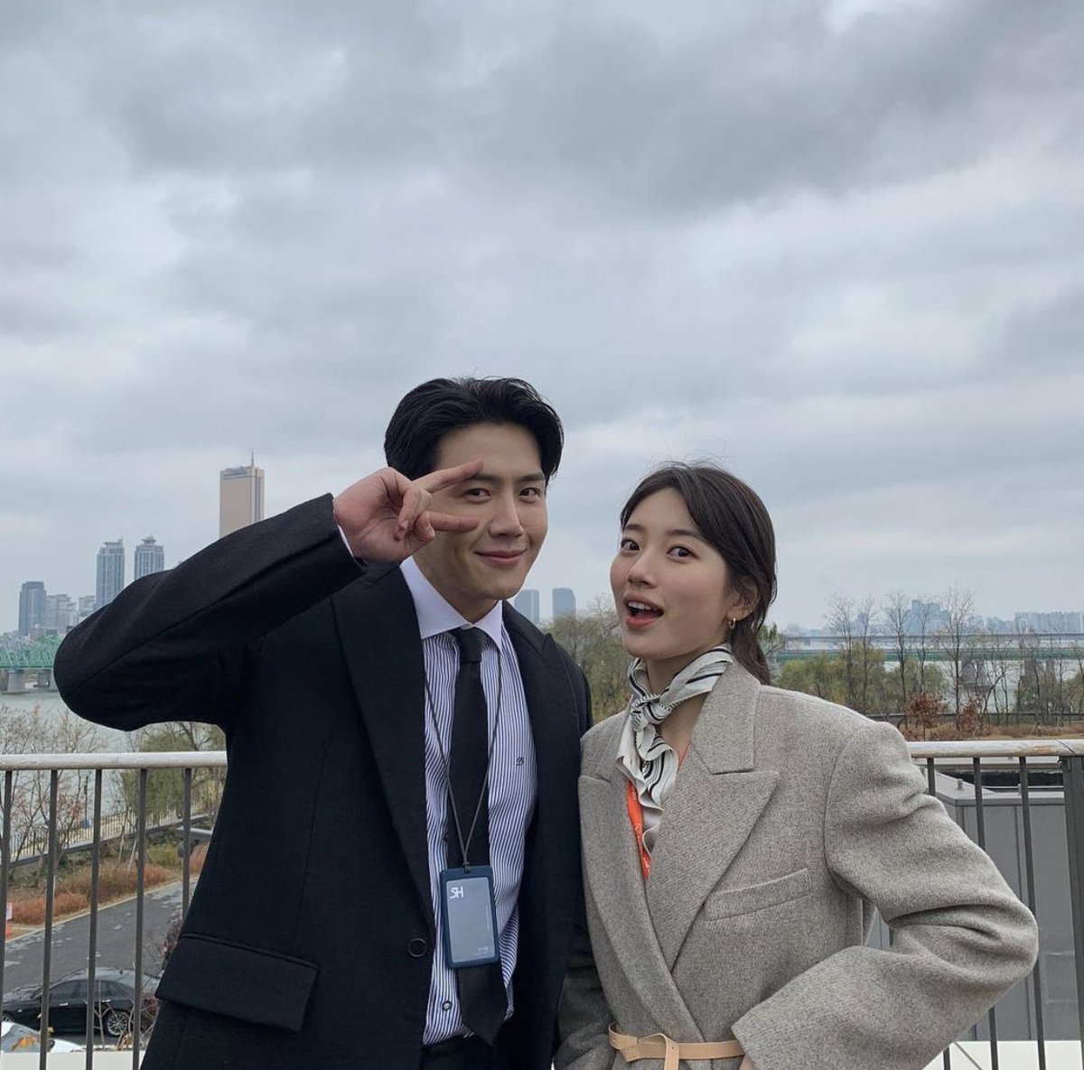 soojigae's tweet photo. @totalregail Punya sesi sendiri dong. Ayo tonton Start Up 💓 https://t.co/u498VVP5Sx