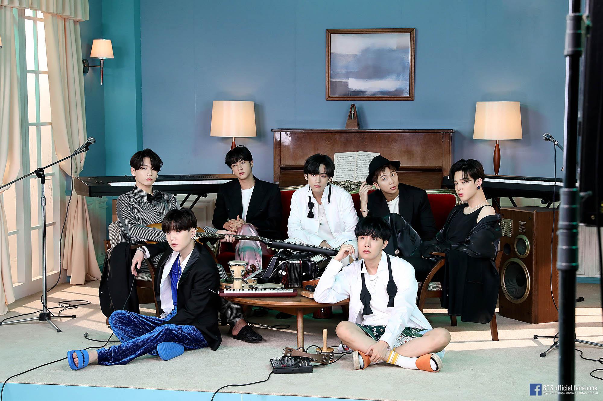 BTS BE写真集 BTS最新写真集】取り扱い店舗が拡大！ セブンネットショッピング