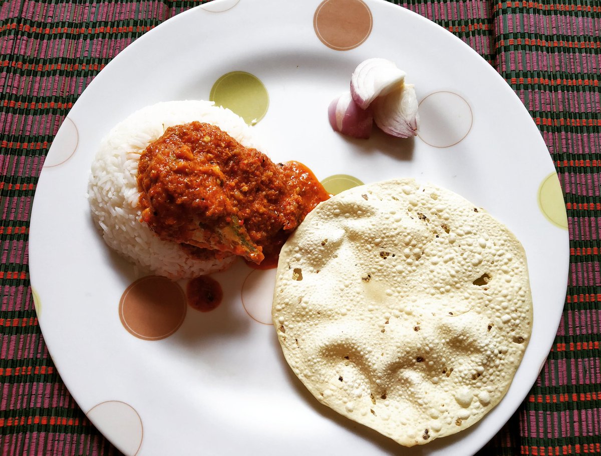 mayurirk's tweet image. A fiery red Urad Methi Bangda curry for lunch today. I wanted to make this for a while. I made the effort of getting the fish, cleaning, breaking and scrapping coconut..all so worth when the result was this 👩🏻‍🍳  #GSBcuisine #Konkan #Goanfishcurry #weekendvibes