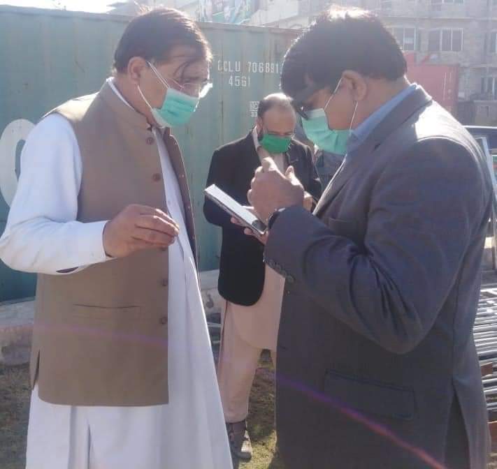 PPP_Malakand's tweet photo. پاکستان پیپلز پارٹی خیبرپختونخوا کے  صوبائی صدر انجینئر ہمایون خان، جنرل سیکریٹری فیصل کریم کنڈی اور سابق وفاقی وزیر نجم الدین خان 22 نومبر پشاور جلسے کے انتظامات دیکھ رہےہیں

#پشاور_جلسہ_تو_ہوگا
#pdmjalsapeshawar
#pdmjalsa
#PDMPeshawarJalsa https://t.co/IJZCpVKNal
