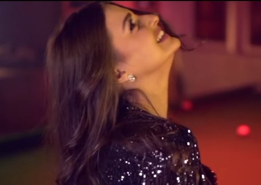 anvi_29's tweet photo. Munde Ne Rog Laa Leya
Tere Do Naina da ni 😍❤️
Link https://t.co/nxhVIWfgCZ
#HimanshiKhurana #RanjitBawa
#Himanshians #DoNain https://t.co/SEycvr27zr