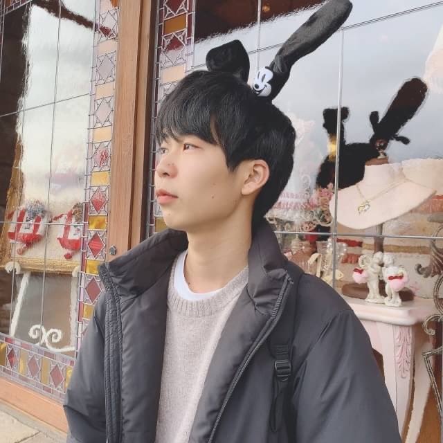 LuckyDip2020's tweet photo. 生協学生委員会LuckyDipメンバー紹介🕊

名前:ゆうじ
学部:理工学部2年

生田���梨花推しのおっとり系男子🐬ほわっとしてて優しそうな印象が写真からも分かるでしょ〜？？ https://t.co/LwOXtMNssh