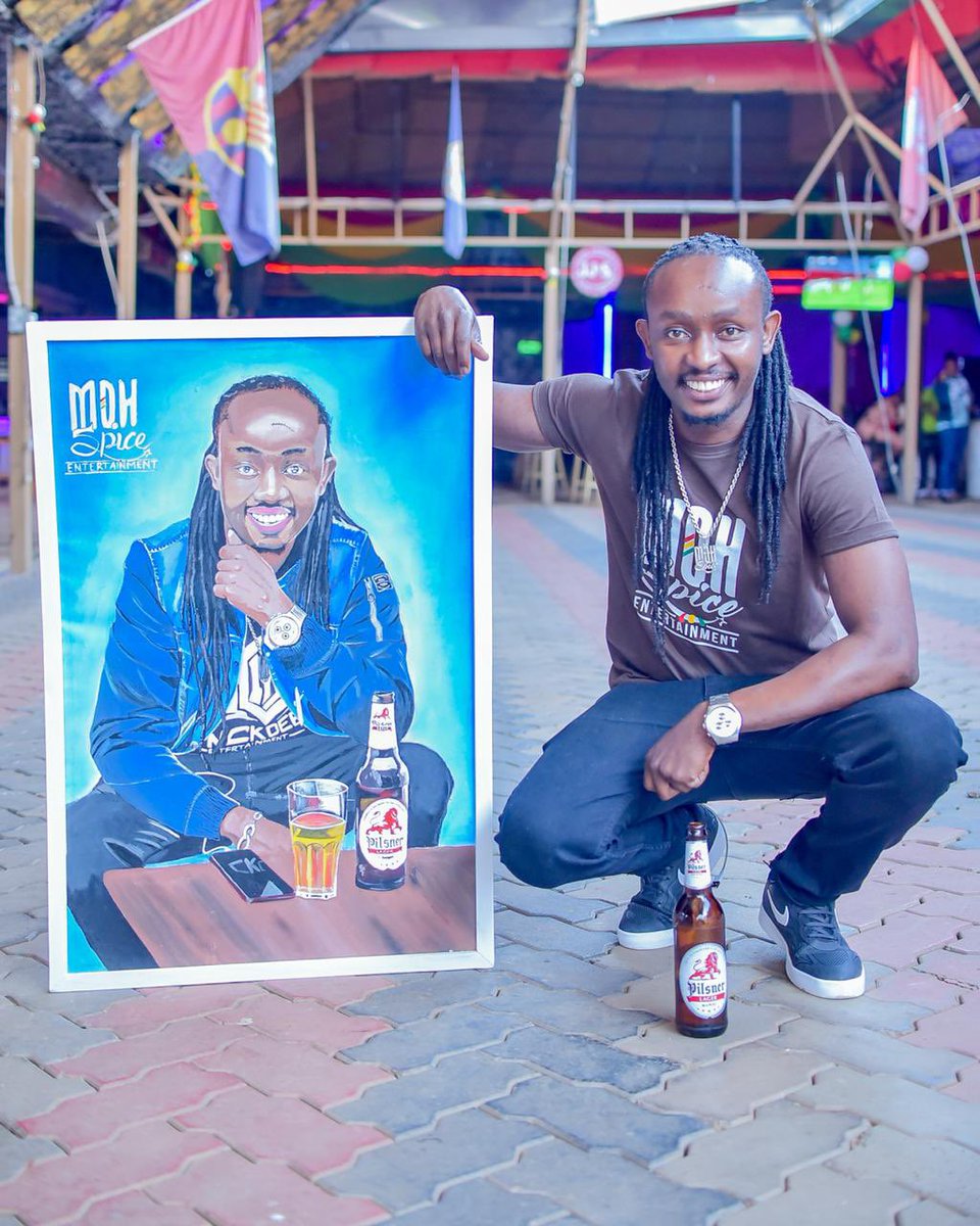 Weekend ni ya ki bazuuu 😎.. sherehe haikamiliki bila @PilsnerKe 🍺.. ama aje masimba? 

#standtallstrideon 
#pilsner 
#paidpartnershipwithdiageo