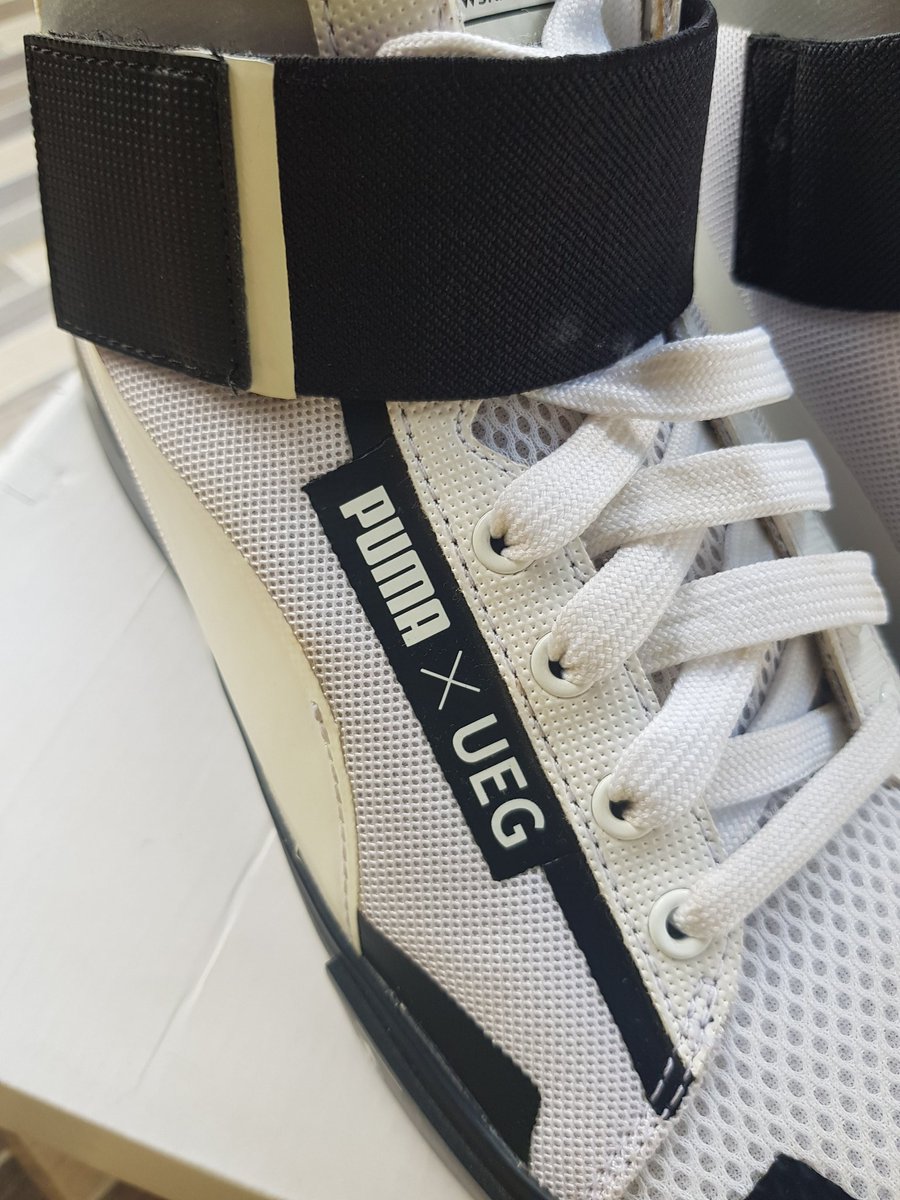 Nitip lg ya min @Jerseyforum 
#shoes4sale 
Puma Courtplay x Ueg Collaboration White and Black
Size 42
BNIB
1000k

#bnib #shoe4sale #shoesforsale #sneakers4sale #jersey4sale #puma #shoes
