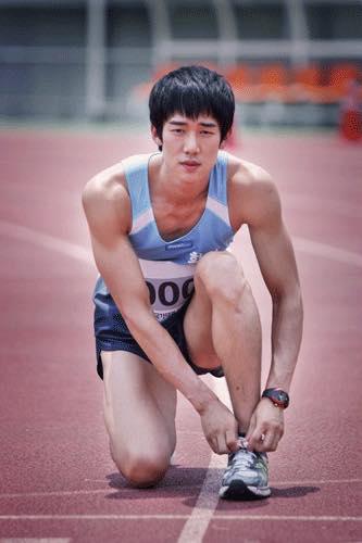 as runner Heo Ji-man (Running, Gu, 2010) #17YearsWithYoo #17년전에_데뷔해줘서_고마워_유연석 #YooYeonSeok  #유연석