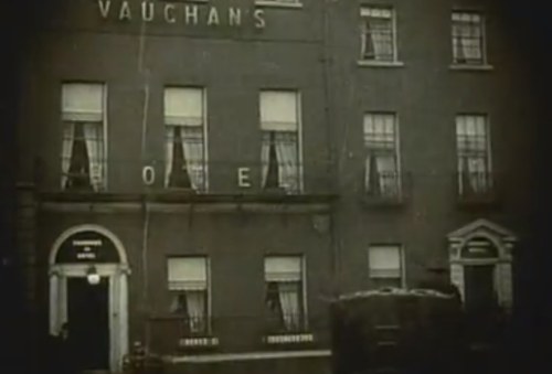 On Saturday evening Gaelic League  @CnaG activist Clune went to Vaughan’s Hotel on Parnell Square to meet fellow language enthusiast John O’Connell. Vaughan’s was owned by Clarewoman Susan Vaughan, from Ennistymon. 4/12 #BloodySunday100