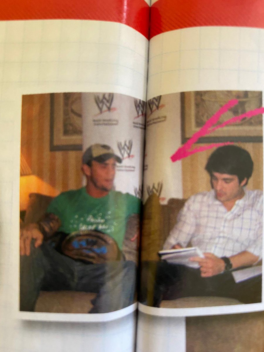 Heureusement que <a href="/CAgiusILD/">Christophe Agius</a> est là pour me retrouver dans les archives du WWE magazine. Parlera-t-on de l'Undertaker vs. CM Punk demain avec <a href="/ThibaudVezirian/">T.V.</a> et <a href="/WrestlingKlinik/">Wrestling KliniK</a>?