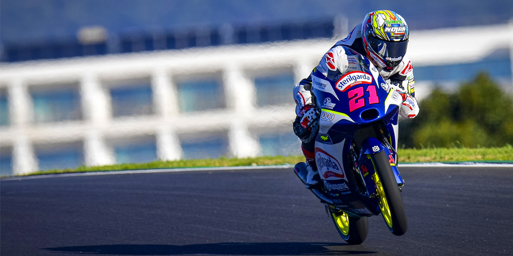 Max_Racing_Team's tweet photo. Qualifying of #PortugueseGP
.
🅿️2️⃣6️⃣  AlonsoLopez_21 – Qualifying 1  Best Lap 1'48.923
.
#husqvarnamotorcycles #FR250GP #Moto3 #romanofenati #alonsolopez #maxbiaggi #maxracingteam https://t.co/aQmNbdmr8W