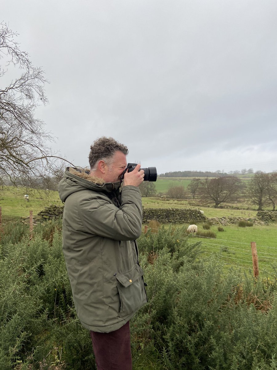 The walking photographer @JustinLeeming #yorkshirelandscape