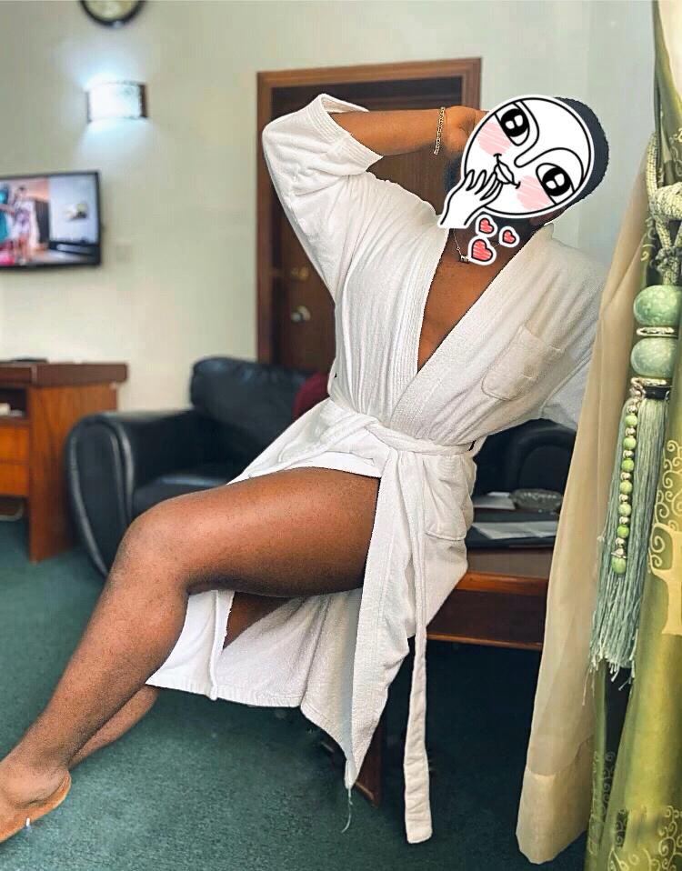rouge_dick's tweet photo. Thighs for days.... 
#Body https://t.co/7pooMWSJpO