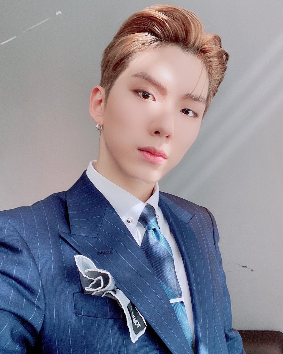 HohoGotme's tweet photo. ¡FELIZ CUMPLEAÑOS AL CHICO MÁS ELEGANTE! 

EL REY VOCAL YOO KIHYUN

HAPPY AND BLESSED BIRTHDAY

WE LOVE YOU SO MUCH!!!!! ❤️✨
#HBDtoKIHYUN 
#기현이라는_하모니가_탄생한날 
@OfficialMonstaX https://t.co/J0EwTb5dQo