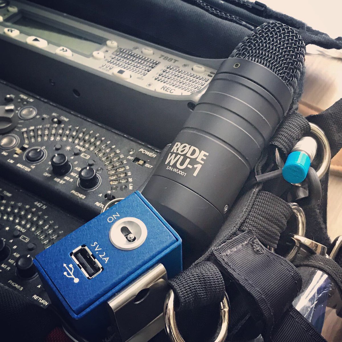 watsonwu's tweet photo. Packing for a gun recording session 😎
.
#soundeffects #watsonwu #sounddesign #788tssd #744t #sd442 #rodewu1 #rodemic #batterybudii #sescomabswitch #sescom #ktekstingray #microphone #rifle #rifles #gun #guns #firearm #firearms #longgun #microphones #audiopost #traveler https://t.co/wgOyhjwOkB