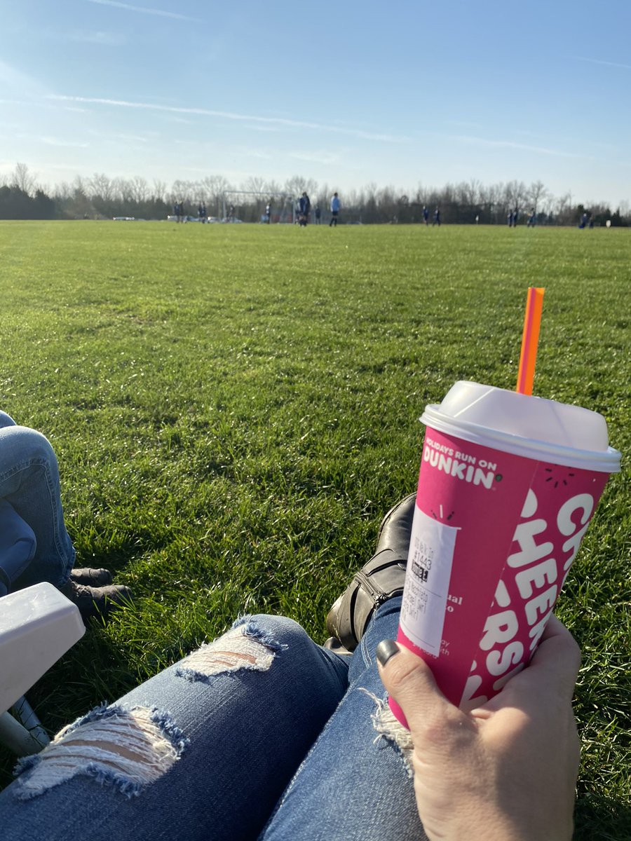 WorkLifeCoExist's tweet photo. Beautiful morning for soccer with my boys!! 💛💚 Thanks to @dunkindonuts for fueling us up whether to play and to spectate...We are ready to go! ☕️🥓🥯🍳 

#soccer #soccermom #sunshine #dunkin #coffee #hashbrowns #wakeupwrap #coolata #machiatto #soccerplayer #memories #moments https://t.co/4aH0ub5tBd
