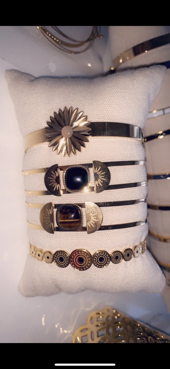 BalkissDeco's tweet photo. Bijoux intemporels, chics, classes ✨ pour ces fêtes de fin d'année https://t.co/0uKwlhM4J8