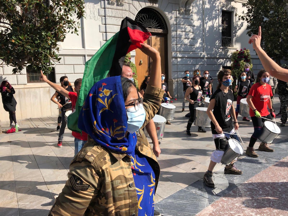 Hoy, el pueblo de #Granada, gritó fuerte por un #SaharaLibre. Gracias <a href="/sambiosis/">sambiosis</a> por tanto arte, sois lxs mejores!!! <a href="/lejsee1975/">LEJSEE 🇪🇭</a> 💜
