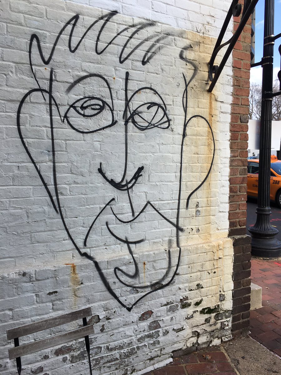 Thetinabob's tweet photo. Can someone please tell me what this is painted the joining to my business https://t.co/pVFHghN4nO