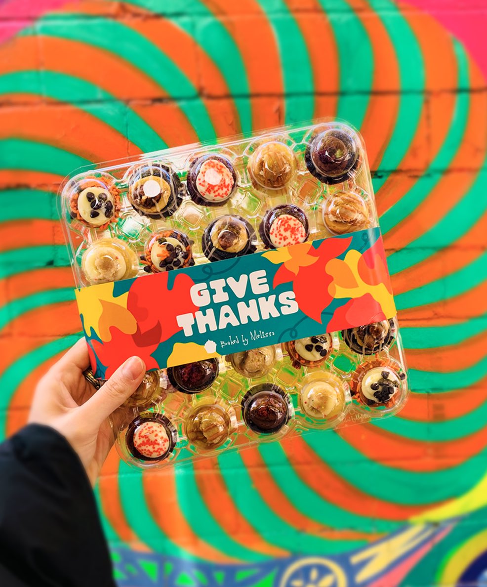 bakedbymelissa's tweet photo. In case you needed another reason to love the Give Thanks pack: we're donating $1 to @CityHarvestNYC for every 25-pack sold! 💚🦃🙌 There's still time to order yours for Thanksgiving  ✨🌈🍁 #thanksgiving #giveback #wearecityharvest #tgiving #cupcakes #dessert #bakedbymelissa https://t.co/738dDblRZI