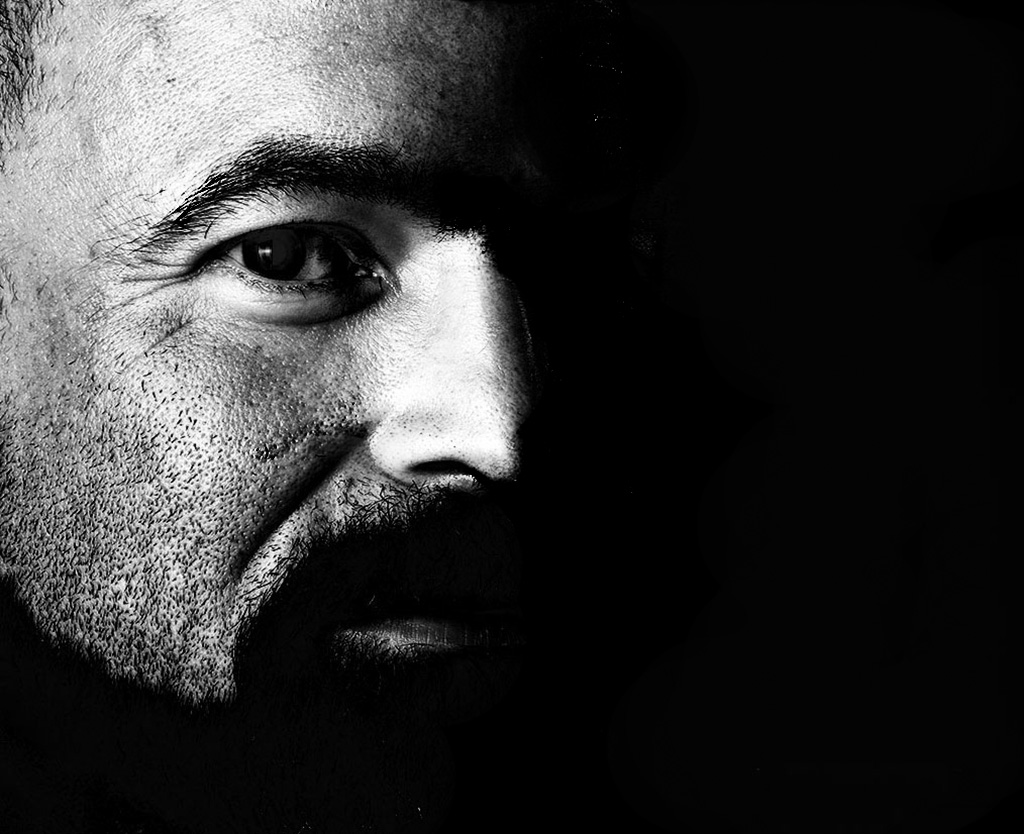 ANO07's tweet photo. Since it's weekend...photographing men in black and white. a #tbt - #photography #men #portraits #photographingmen #blackandwhitephotography #blackandwhite #bnwphotography #nikonphotography #splitlighting #photographingactivists #activistportraits https://t.co/IN5rhvx4Y4