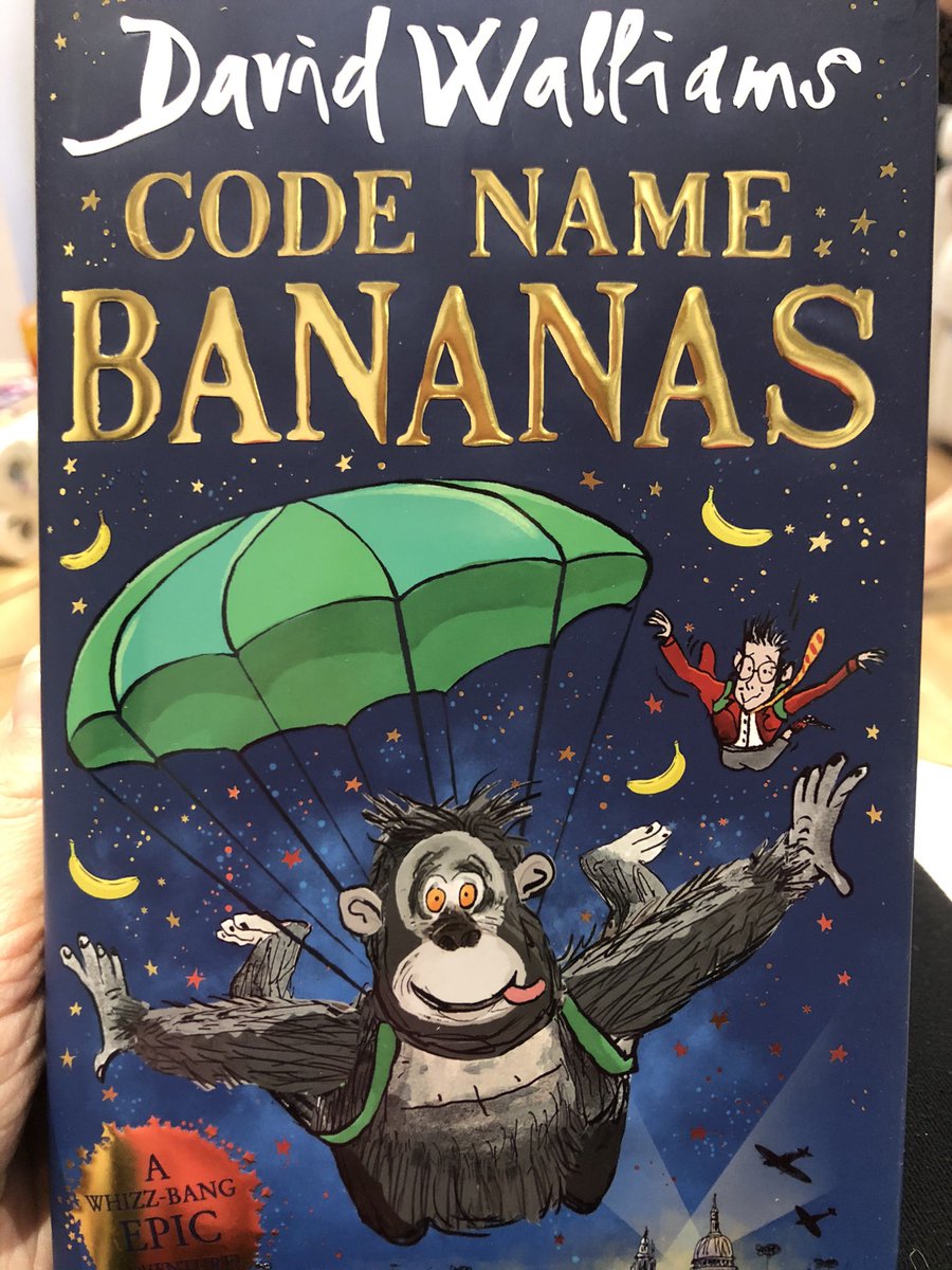 LyppardB's tweet image. Saw this in Tesco and couldn’t resist 😍📚