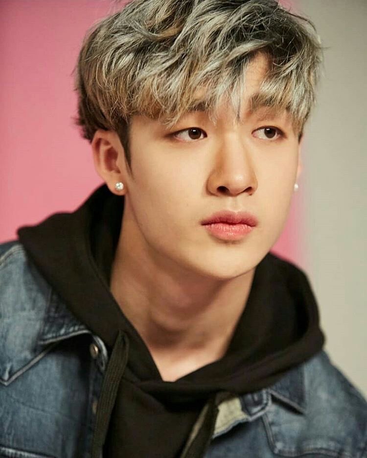 — bang chan’s lips; a very needed thread  #StrayKids  #skz