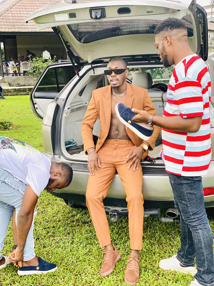 offixialswitch's tweet photo. If only you knew where we came from to this level , I swear you wouldn’t want us to fail... I’m GRATEFUL 🙏🙌 #switchkid #grace #gracelevel #yslbag #ysl #amin AMIN VIDEO SOON 🙏❤️🔥 https://t.co/SL8VCxNKXQ