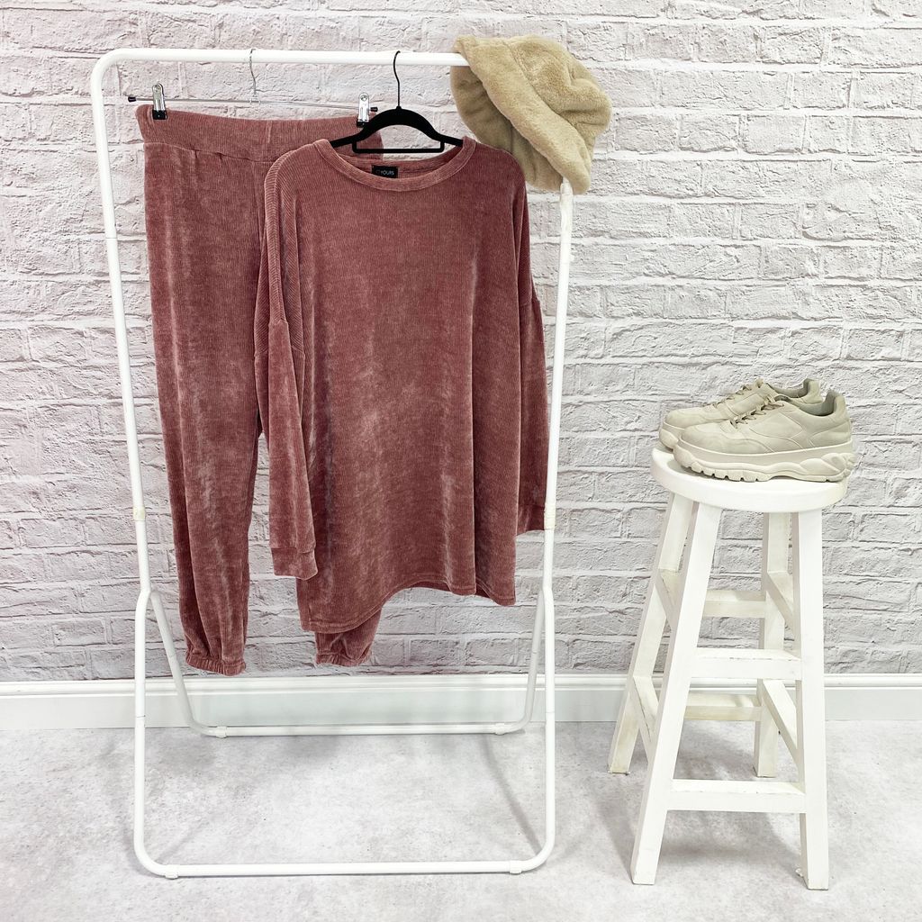 love yours clothing shops