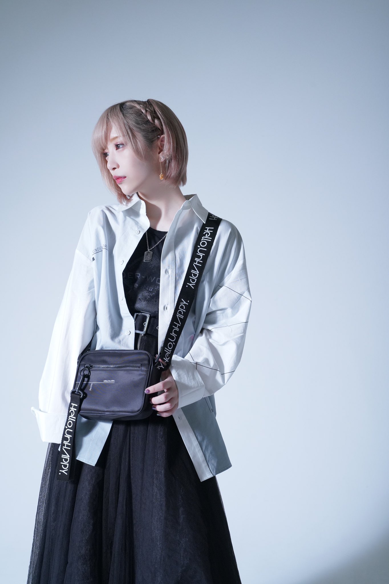 ReoNa UNDER-WORLD サイン入りTシャツ