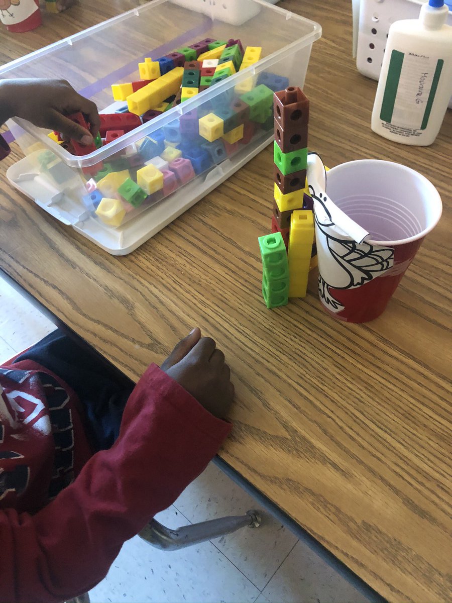 AHuskyste's tweet photo. I was able to introduce STEaM to our tiny huskies yesterday ✅💙They did such a great job engineering and learning about what it means to be an engineer #prekengineers #stem #hillsidetogether #turkeyhideoutchallenge @hillside_media @pta_hillside @HillsideES @hillsidepk https://t.co/kCeIyfG7GW