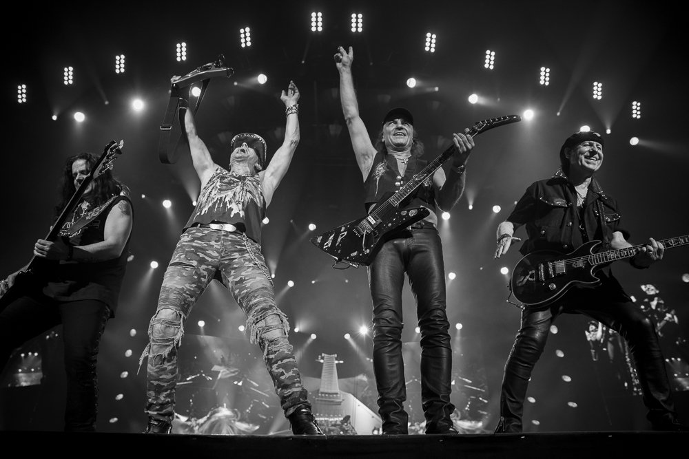 Scorpions :1) Bad Boys Running Wild2) Another Piece Of Meat3) Rock You Like A Hurricane