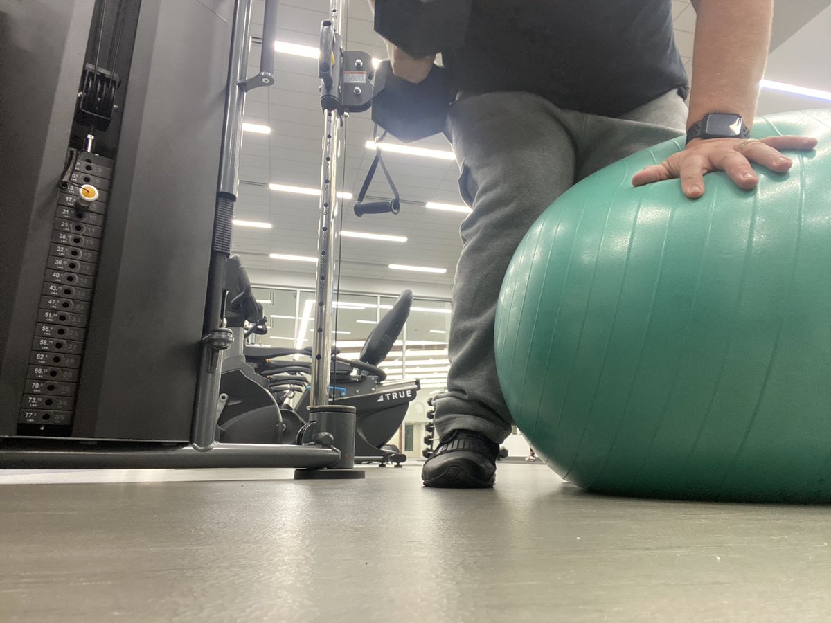 DJKDuBOmaha's tweet photo. Working the Transphormation Reps & Sets and making sure Iβm in guidelines with spacing had to use different options. Late night session never afraid! #Nov20 #PullDay #GymTime #RepsAndSets #KrewLifestyleFitness #EXCUSESorRESULTS #FITfam #1dayATaTIME #LIFEstyleBLOGGER #FullyFriday https://t.co/j5hb6JXZVP