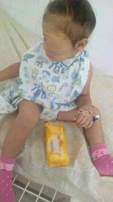 SolAracelyCant1's tweet photo. BUEN DIAAAA UNA VEZ MAS GENTE ,,
ME AYUDAN CON RT? THAIS ES MI HIJA ESTA LUCHANDO CONTRA EL CÁNCER  PERDIO UN OJO, ESTA CON OJO ÚNICO  NO ES NADA FÁCIL ESTAMOS POR POR HOSPITAL QUE EN CASA, 0984615694 GENTE QUE QUIERA AYUDARNOS DESDE YA GRACIAS,QUE NADA ME ES FÁCIL 😭😭😭 https://t.co/GDxRGj7ptz